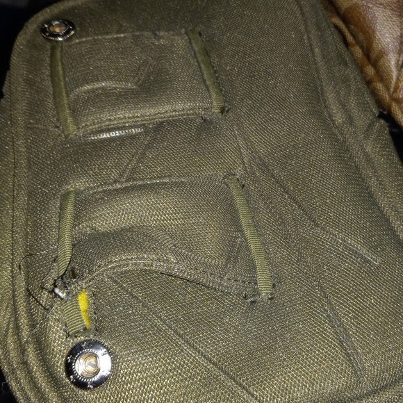 Go Dash Dot Convertible Fanny Pack - Picture 9 of 9